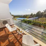 B85 - Seasun Step In Da Rocha Appartement *