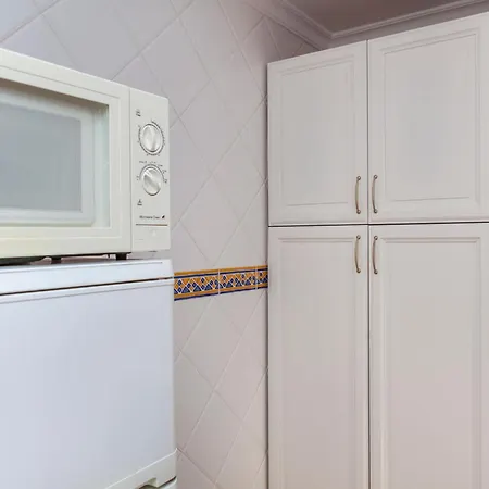 B85 - Seasun Step In Da Rocha *