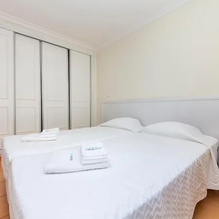 B85 - Seasun Step In Da Rocha Apartment Portimao