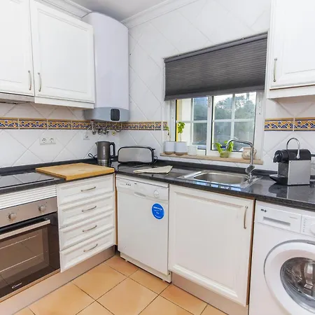 B85 - Seasun Step In Da Rocha *