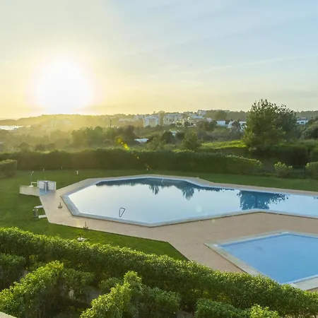 B85 - Seasun Step In Da Rocha *