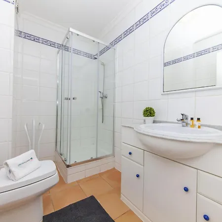 B85 - Seasun Step In Da Rocha Appartement *